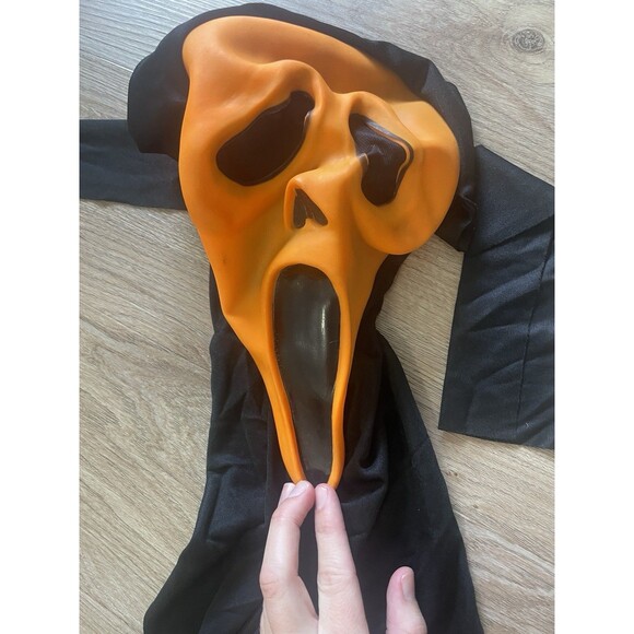 Vintage Easter Unlimited Orange & White Ghost Face Scream Halloween Mask - Lot 2 - Picture 6 of 8
